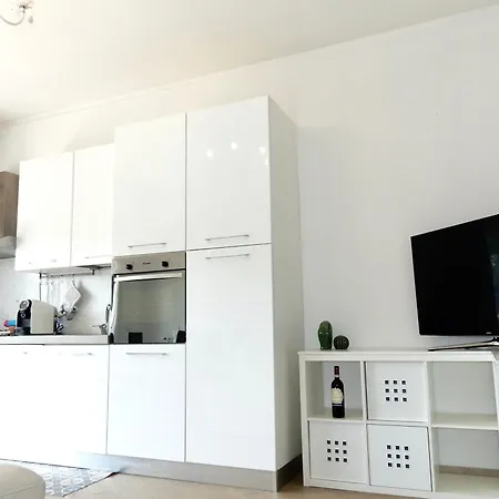 Abate 1st Floor Apartment Lido di Camaiore