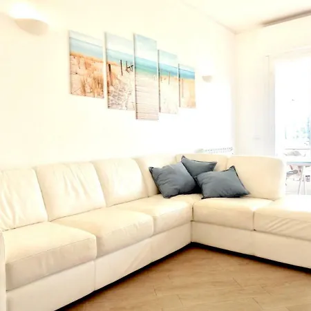 Abate 1st Floor Apartment Lido di Camaiore